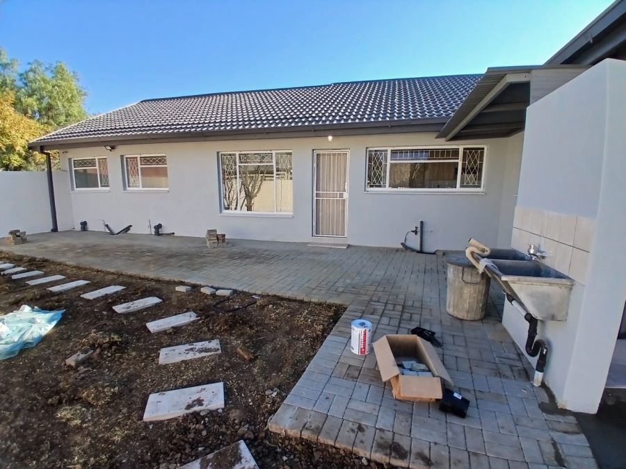 To Let 4 Bedroom Property for Rent in Pellissier Free State